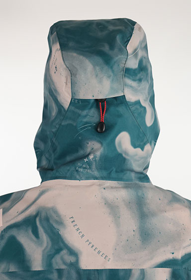 <span class="title-underline">Ser</span>rage capuche avant & arrière