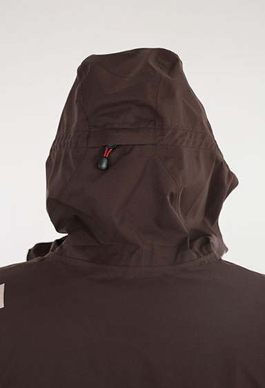 <span class="title-underline">Ser</span>rage capuche avant & arrière