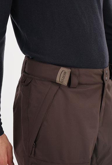 <span class="title-underline">Adj</span>ustable waist