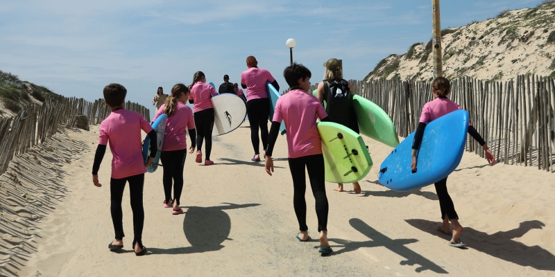 Comment débuter et progresser en surf ?